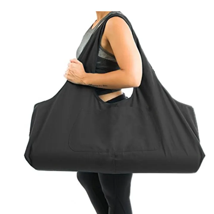Travel and gym bag &mdash; Black